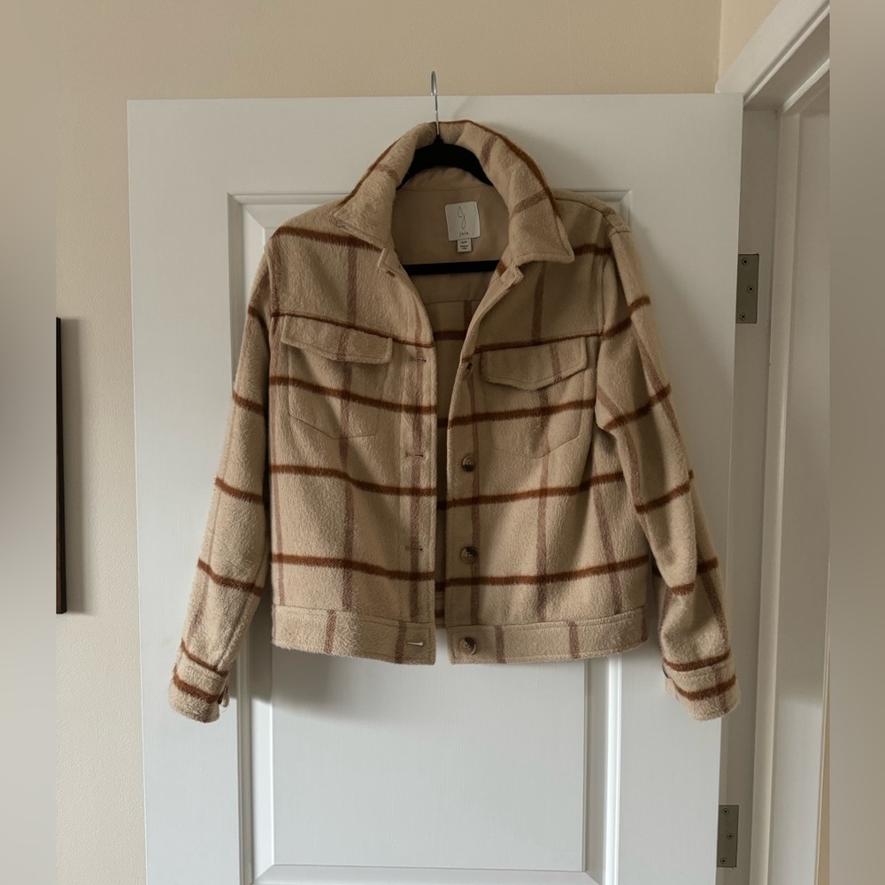 Women’s Cropped Flannel Jacket